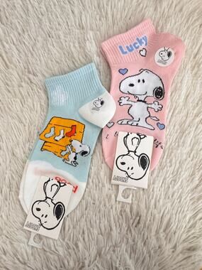 Snoopy ankles socks  set of 2 cotton blend with Snoopy graphic